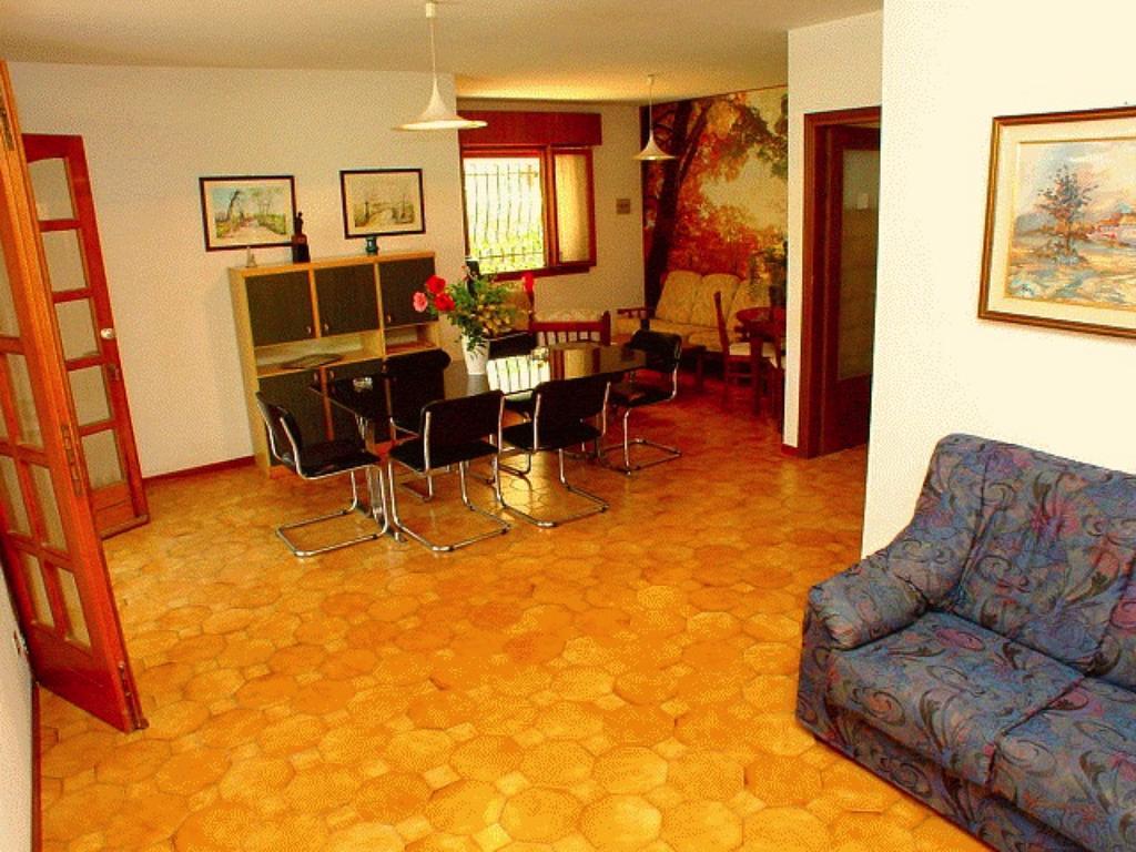 Lignano Riviera With Fireplace & Air Conditioning 利尼亚诺萨比亚多罗 外观 照片